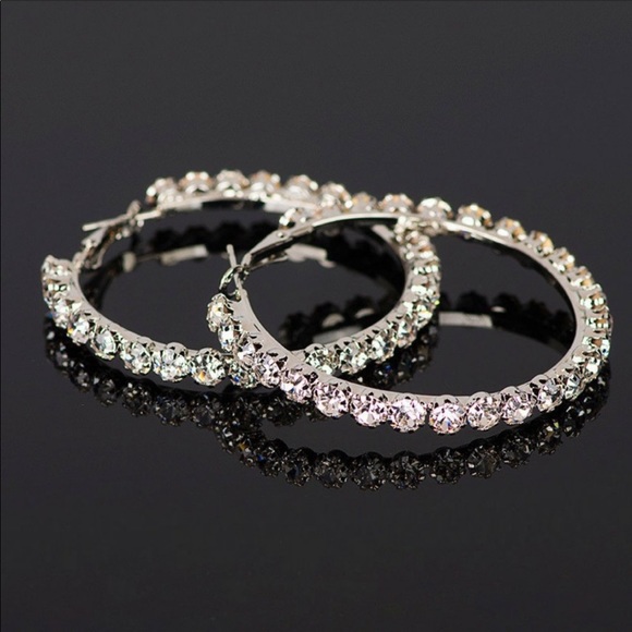 NEW 18K WHITE GOLD ROUND DIAMOND HOOP EARRINGS - Picture 5 of 6